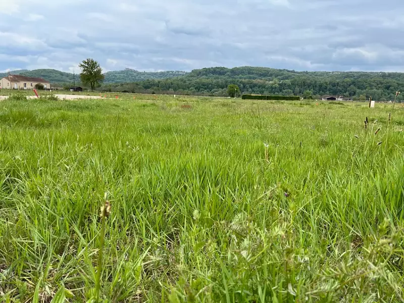 Terrain à bâtir, 884 m² - Biars-sur-Cère (46130)