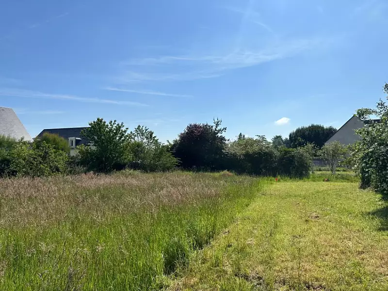 Terrain à bâtir, 925 m² - Larçay (37270)