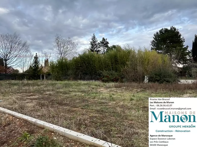 Terrain à bâtir, 323 m² - Volx (04130)