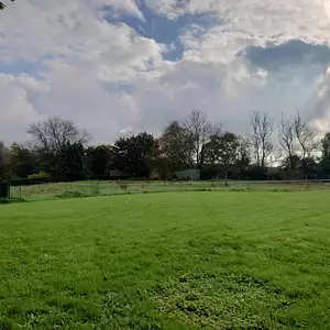 Terrain à bâtir, 1 600 m²