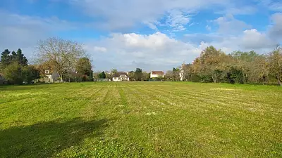 Terrain à bâtir, 557 m²