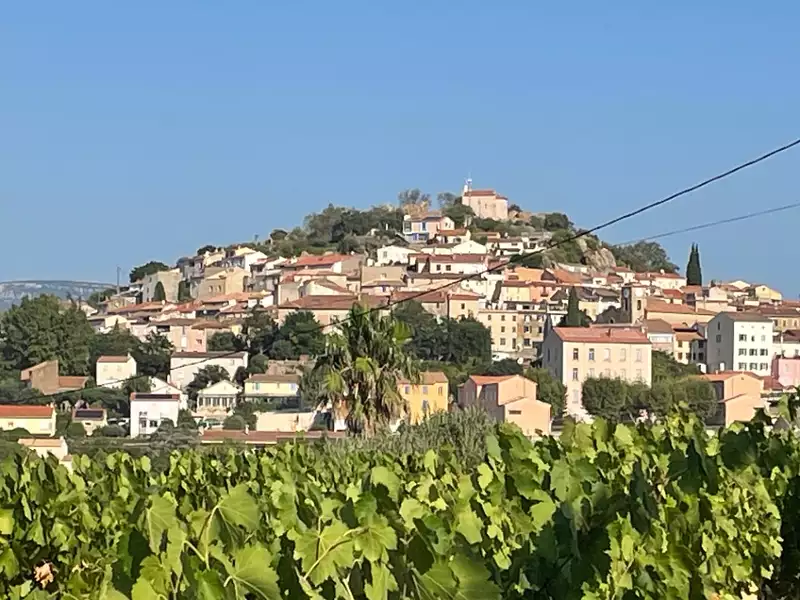 Terrain à bâtir, 395 m² - Pierrefeu-du-Var (83390)