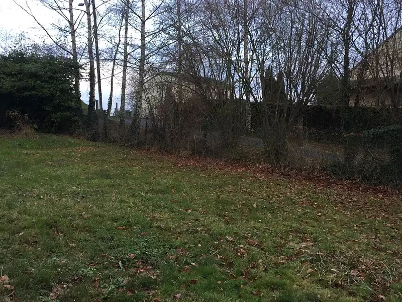 Terrain à bâtir, 600 m² - Serris (77700)
