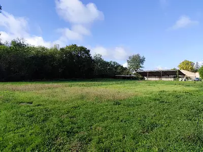 Terrain à bâtir, 840 m²