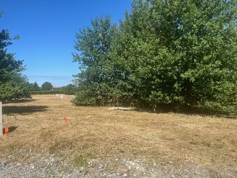 Terrain à bâtir, 408 m² - Saint-Georges-de-Reneins (69830)