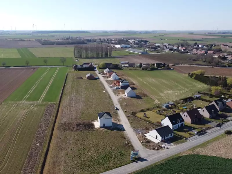 Terrain à bâtir, 663 m² - Baralle (62860)