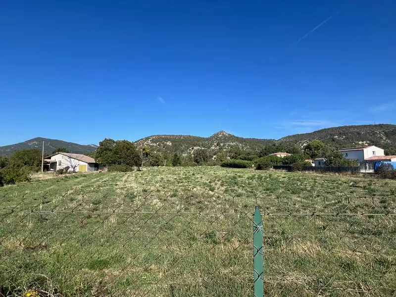 Terrain à bâtir, 529 m² - Digne-les-Bains (04000)