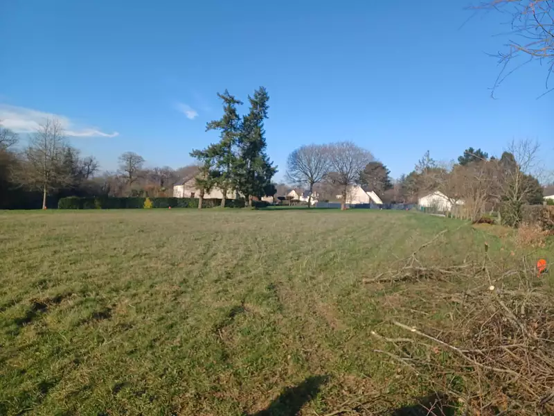 Terrain à bâtir, 389 m² - Cornillé (35500)