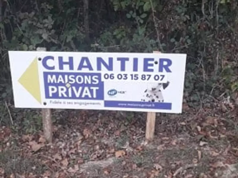 Terrain à bâtir, 944 m² - La Roche-sur-Yon (85000)