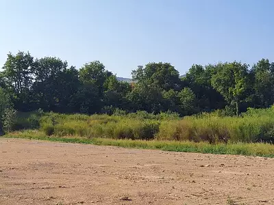 Terrain à bâtir, 825 m²