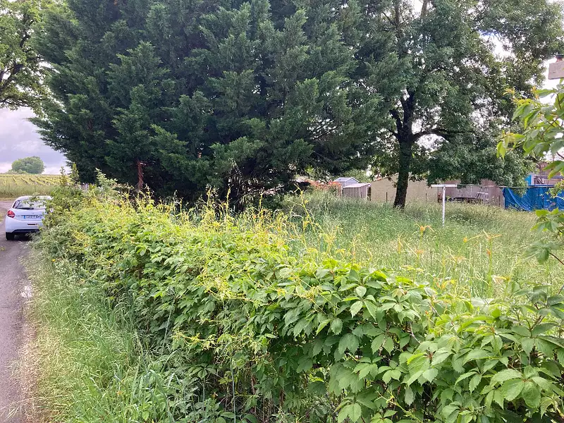 Terrain à bâtir, 373 m² - Chaniers (17610)