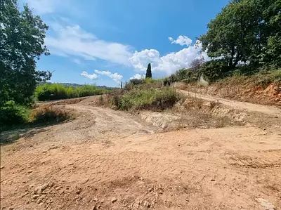 Terrain à bâtir, 1 570 m²