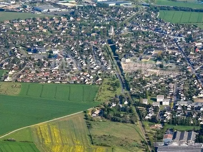 Terrain à bâtir, 890 m² - Pacy-sur-Eure (27120)