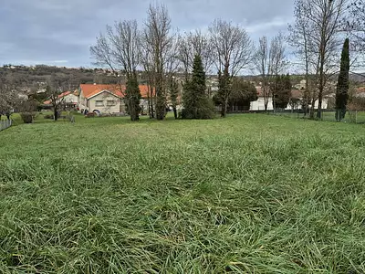 Terrain à bâtir, 1 520 m² - Ruelle-sur-Touvre (16600)