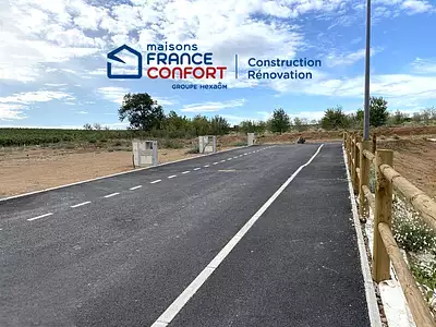 Terrain à bâtir, 330 m²