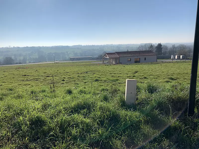 Terrain à bâtir, 416 m² - Maché (85190)