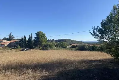 Terrain à bâtir, 2 570 m²