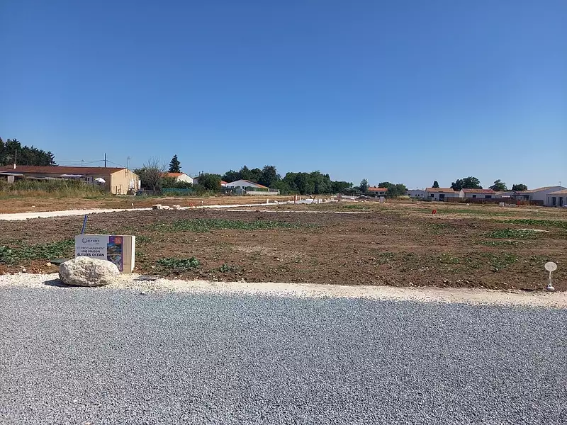 Terrain à bâtir, 451 m² - Le Gua (17600)