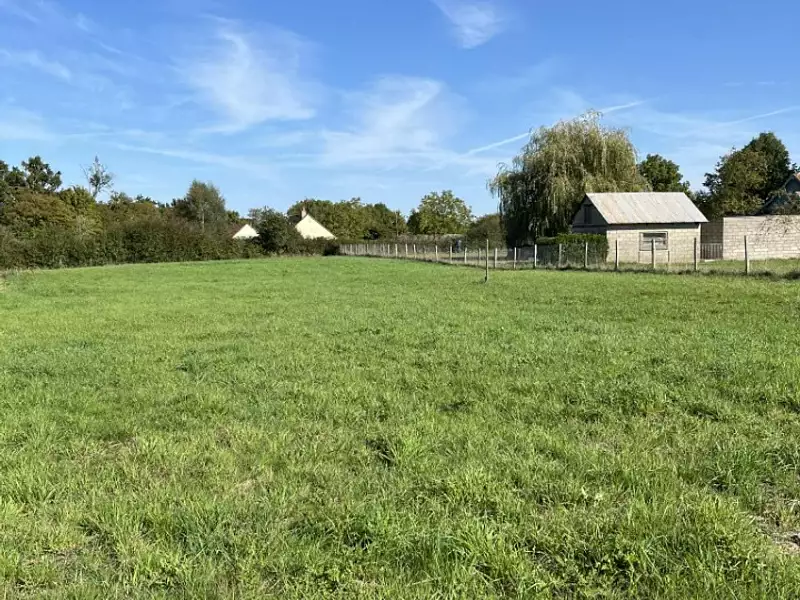 Terrain à bâtir, 611 m² - Mamers (72600)