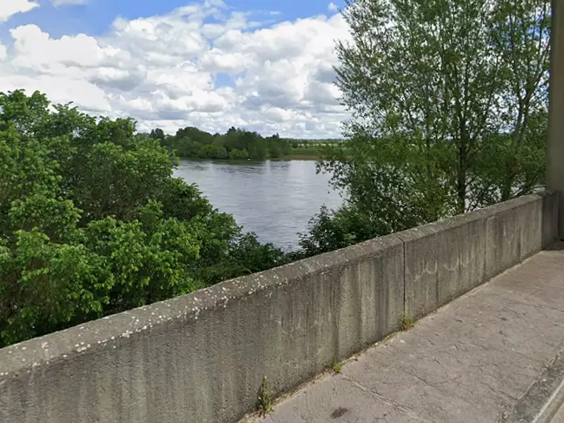Terrain à bâtir, 380 m² - Meung-sur-Loire (45130)