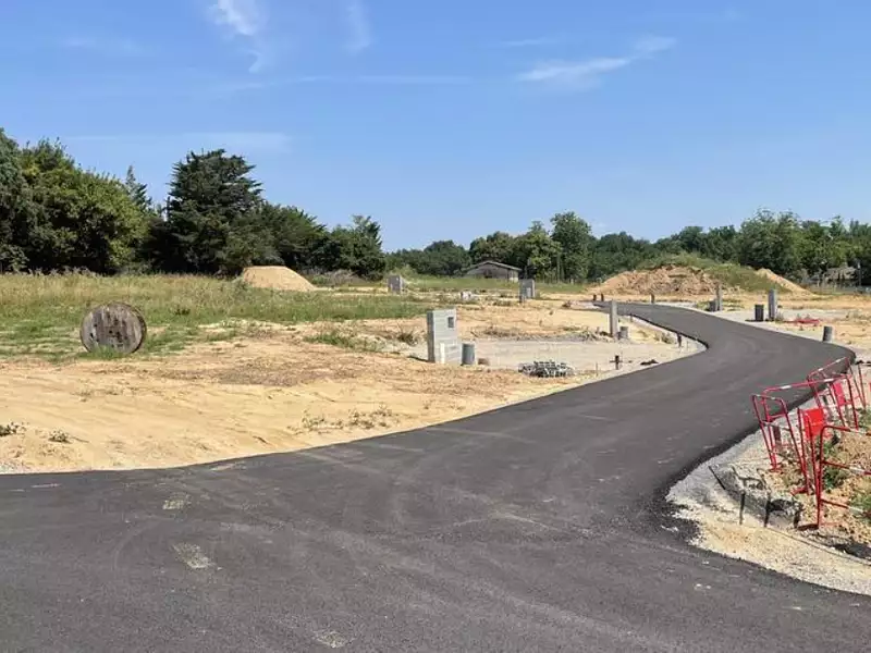 Terrain à bâtir, 671 m² - Saint-Laurent-Médoc (33112)