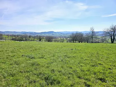 Terrain à bâtir, 2 000 m²