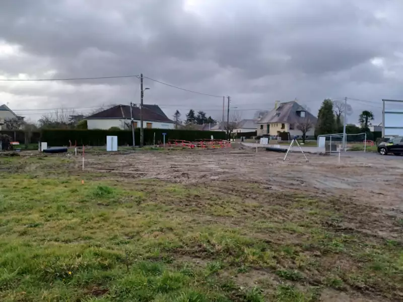 Terrain à bâtir, 340 m² - Parthenay-de-Bretagne (35850)