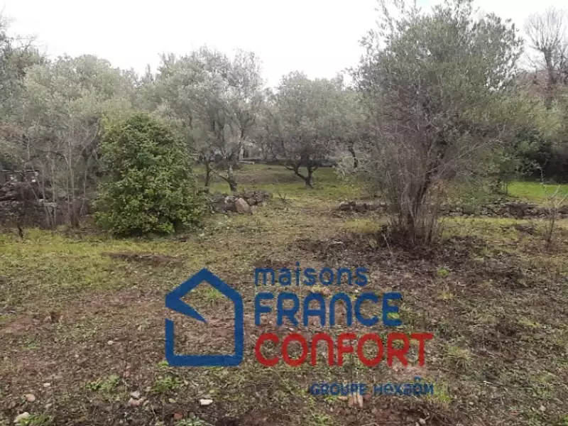 Terrain à bâtir, 700 m² - Draguignan (83300)
