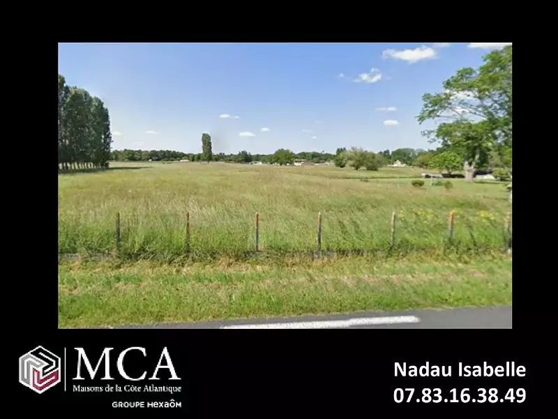 Terrain à bâtir, 790 m² - Saint-Savin (33920)