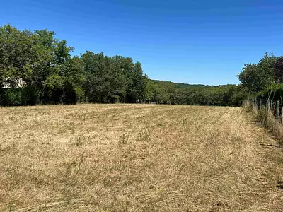 Terrain à bâtir, 2 675 m²