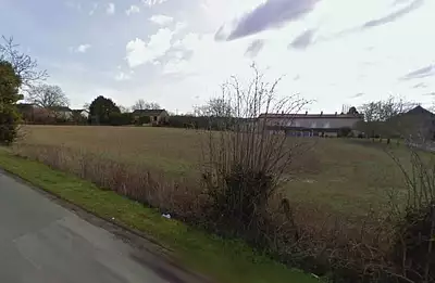 Terrain à bâtir, 340 m²