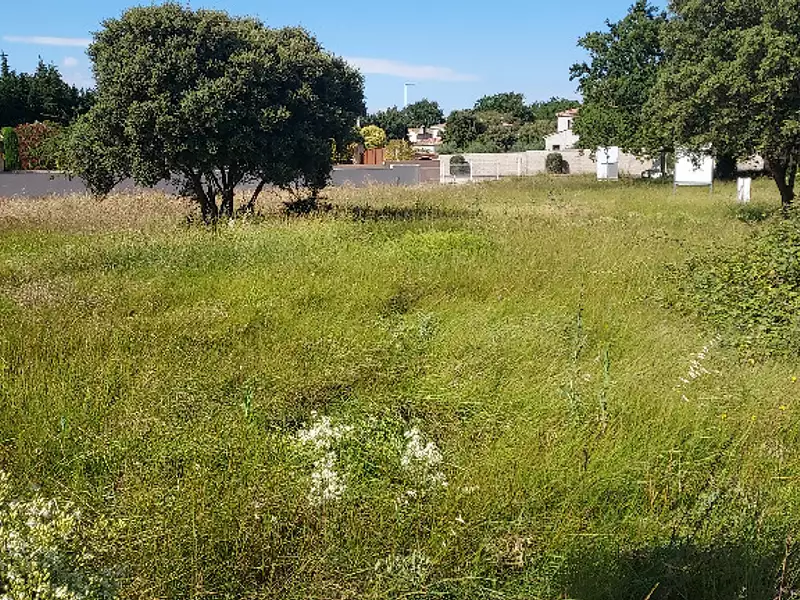 Terrain à bâtir, 407 m² - Connaux (30330)