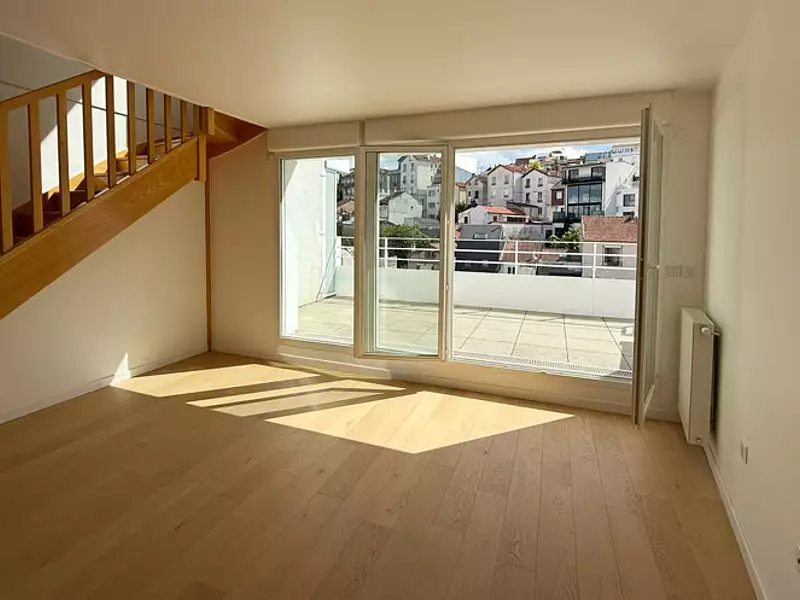 VUES D'ISSY - Issy-les-Moulineaux (92130)