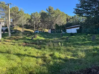 Terrain à bâtir, 741 m²