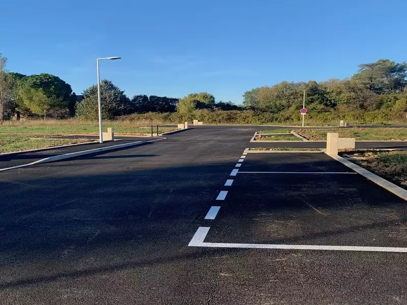 Terrain à bâtir, 350 m² - Saint-Chaptes (30190)