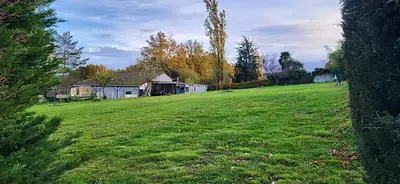 Terrain à bâtir, 1 500 m²