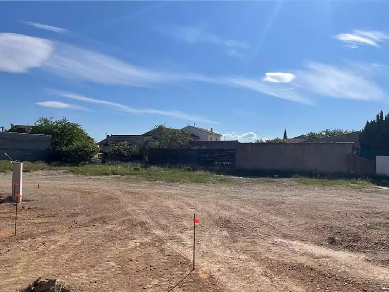 Terrain à bâtir, 460 m² - Pépieux (11700)