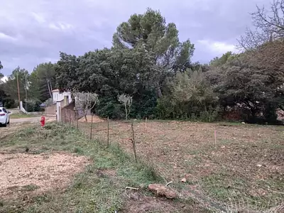 Terrain à bâtir, 445 m²