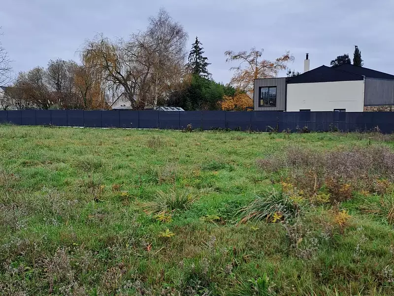 Terrain à bâtir, 351 m² - Saint-Mathurin-sur-Loire (49250)