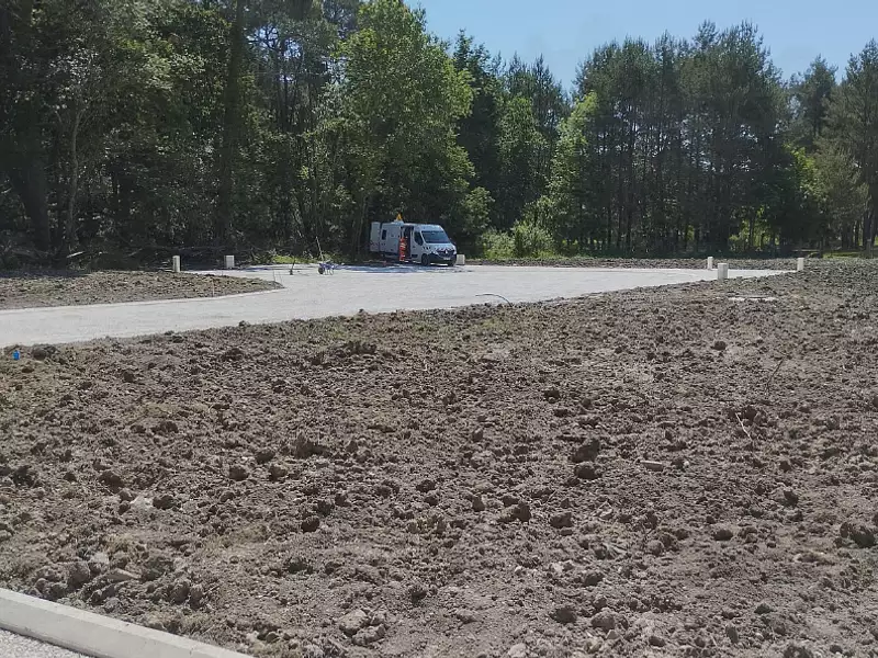 Terrain à bâtir, 680 m² - Ingré (45140)