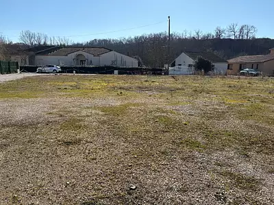 Terrain à bâtir, 700 m²