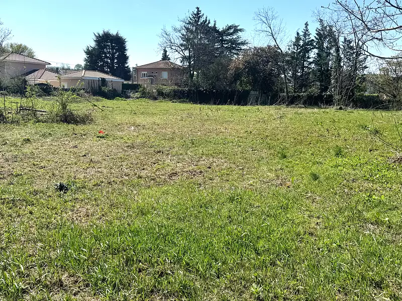 Terrain à bâtir, 350 m² - Tignieu-Jameyzieu (38230)