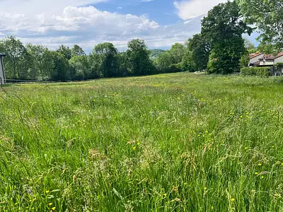 Terrain à bâtir, 1 600 m²