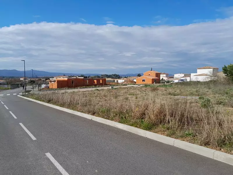 Terrain à bâtir, 504 m² - Pourrières (83910)