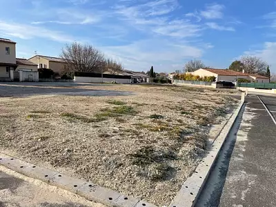 Terrain à bâtir, 600 m²