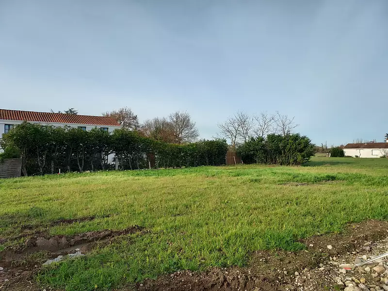 Terrain à bâtir, 424 m² - Saint-Colomban (44310)