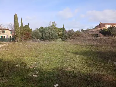 Terrain à bâtir, 1 500 m²