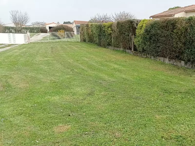 Terrain à bâtir, 557 m² - Meschers-sur-Gironde (17132)