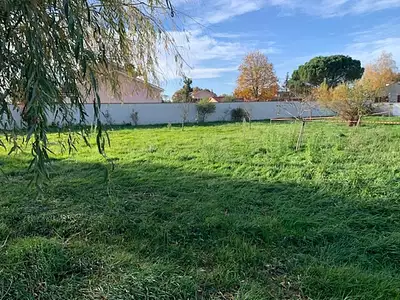 Terrain à bâtir, 712 m²