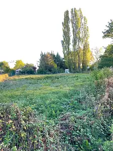 Terrain à bâtir, 1 400 m²